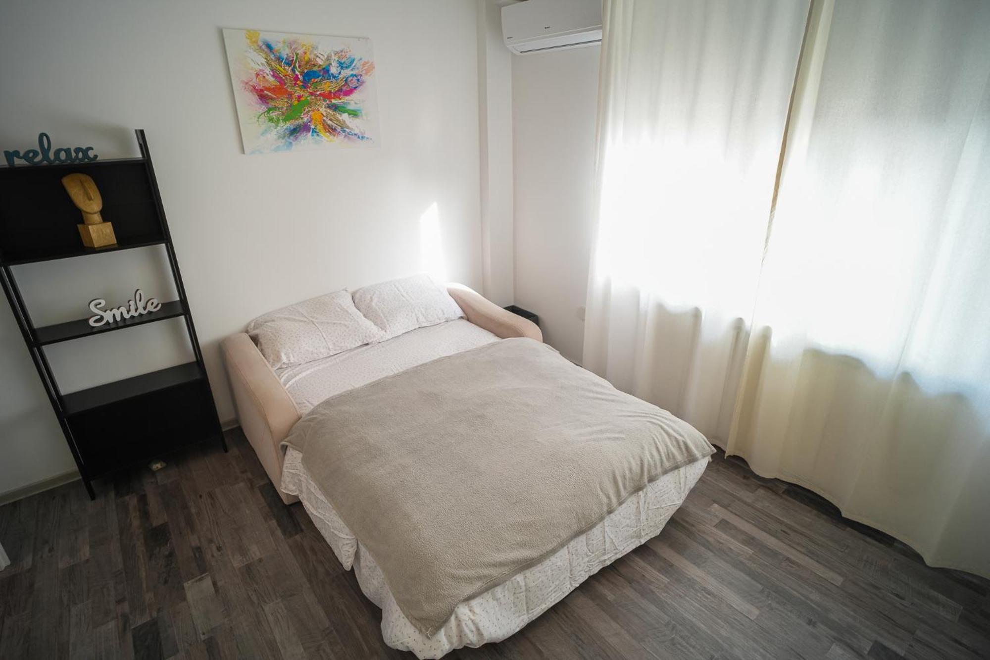 Penthouse With Huge Rooftop Terrace & City View Bukares Bagian luar foto